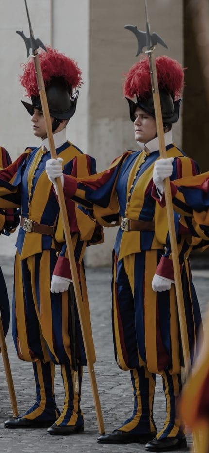 A Guarda do Vaticano se mantém firme