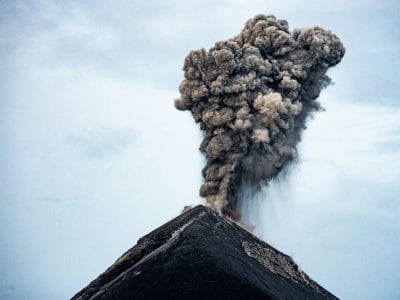 Vulcão em erupção